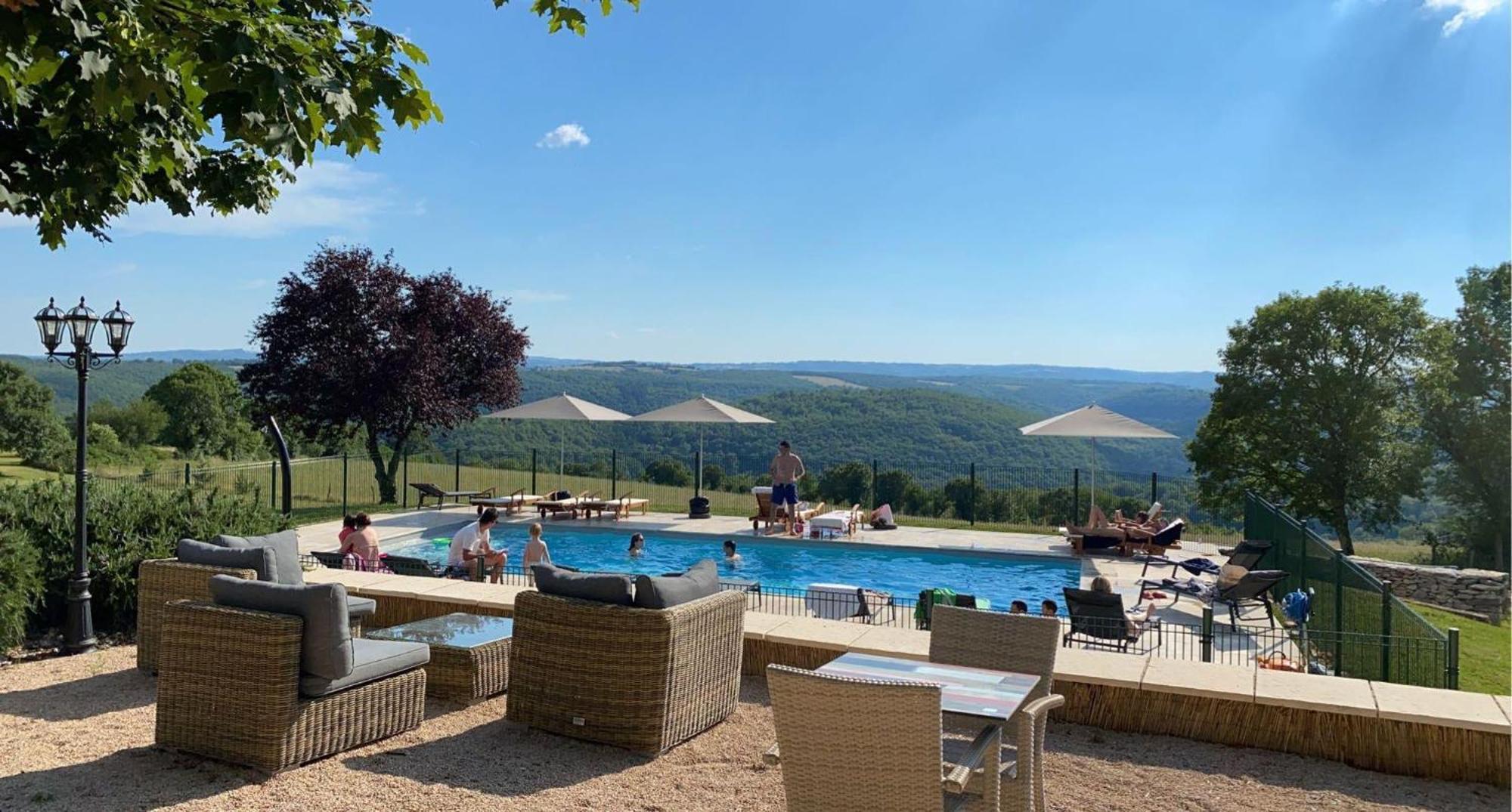 Hotel Les Vieilles Tours 3*