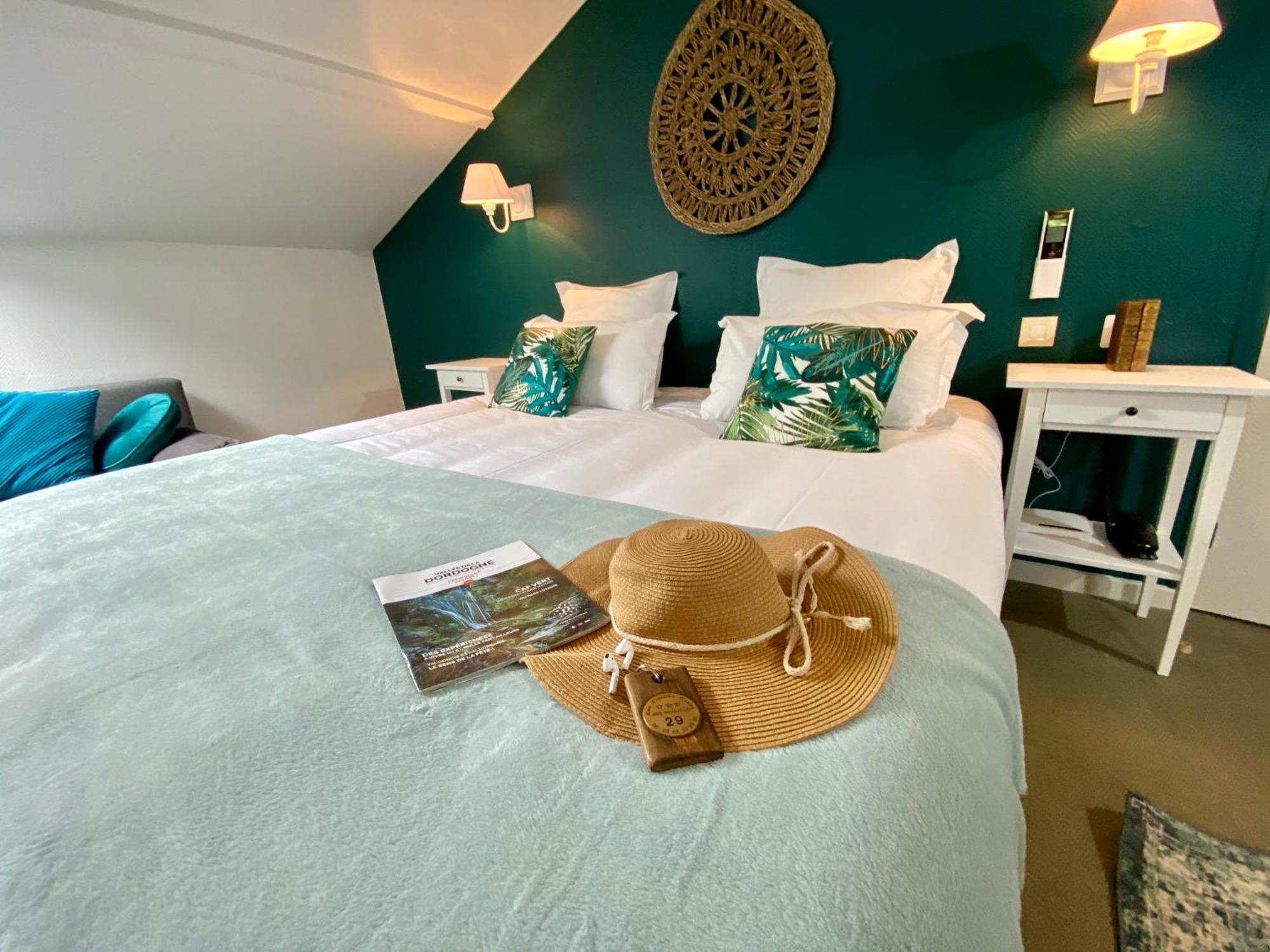 Les Vieilles Tours Hotel 3*
