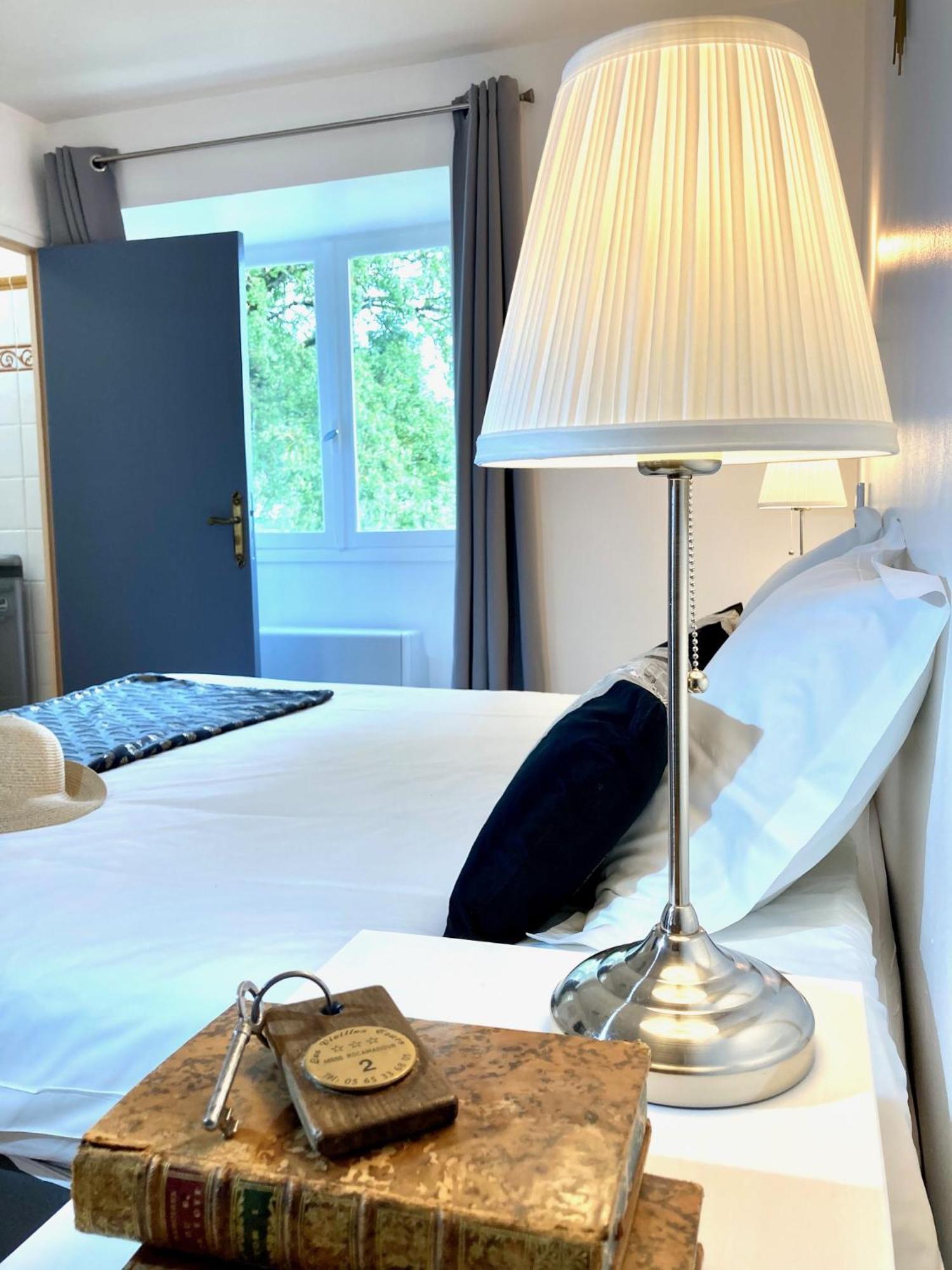 Les Vieilles Tours Hotel