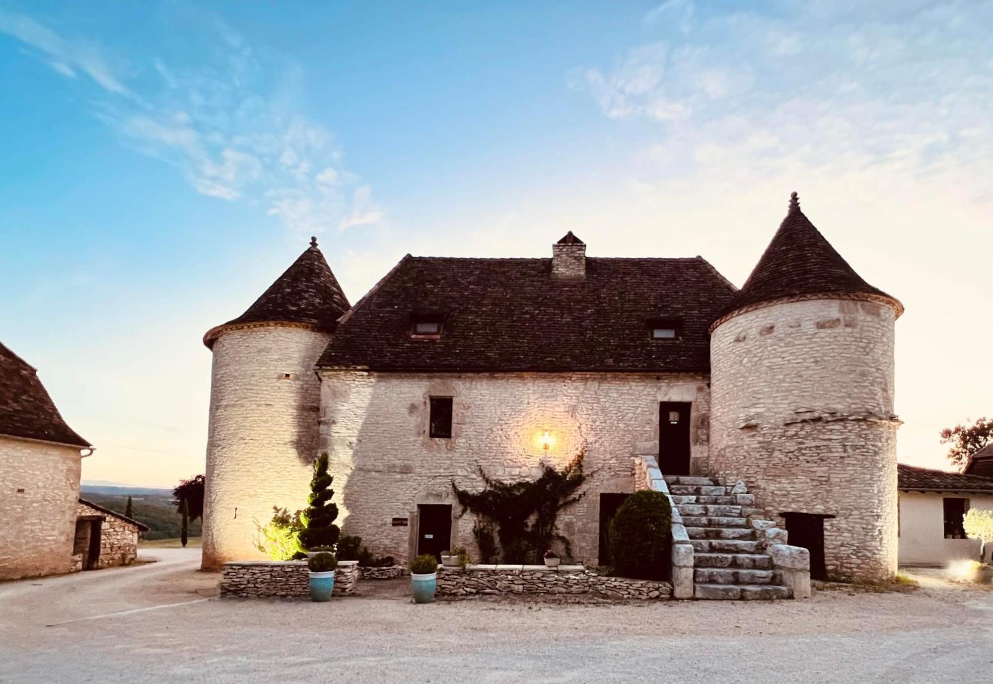 Les Vieilles Tours